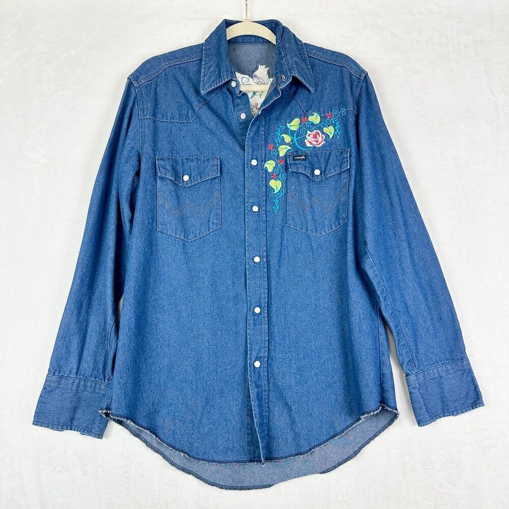 Wrangler VTG Embroidered Denim Pearl Snap Western Button Up Top Medium Upcycled